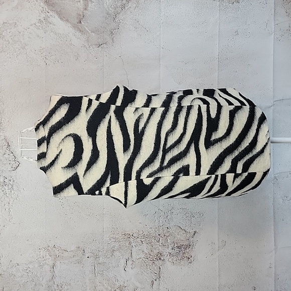 Chico's Zebra Print Open Front Vest Womens Size M ( Chicos Size 1) - Picture 6 of 10